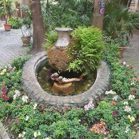 Hostel Pink Floyd روما المظهر الخارجي الصورة