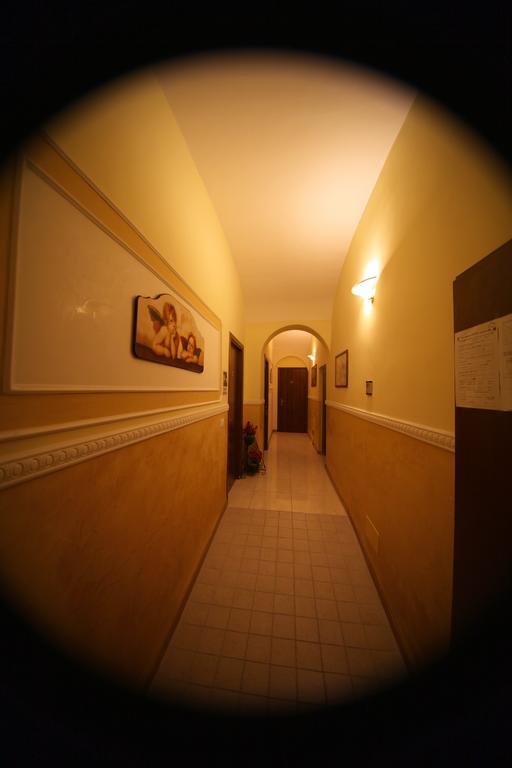 Hostel Pink Floyd روما المظهر الخارجي الصورة